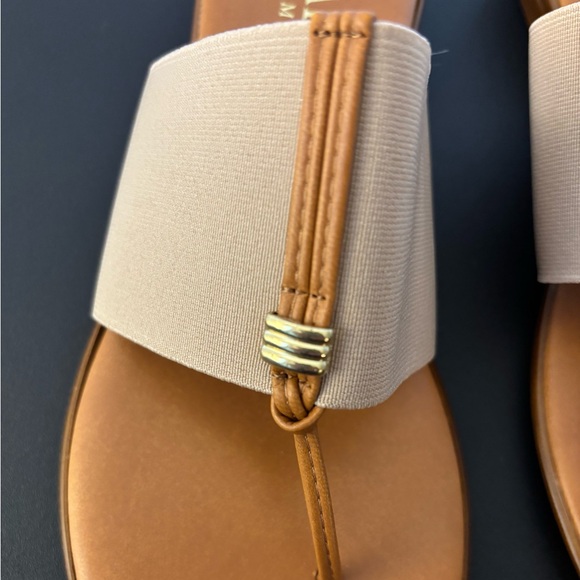 Italian Shoemakers Thong Sandals Brown/Tan Woman 8 - Picture 7 of 12